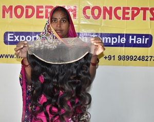 Cabello Remy virgen indio 100% cutícula brasileña alineada 13*4 tejido frontal Bodywave templo sin procesar agua india y ondas profundas - Product Image 5