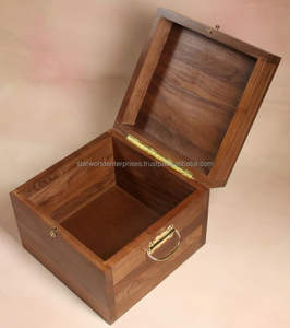 Boîte de rangement en bois d'acacia massif faite à la main avec finition gravée élégante Boîte en bois décorative écologique - Product Image 2