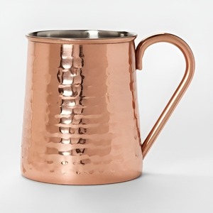 Tazas Moscow Mule de Cobre, Ideales para Decoradores de Interiores que Buscan un Vajilla Decorativo Elegante para la Estética de la Zona del Bar - Product Image 3
