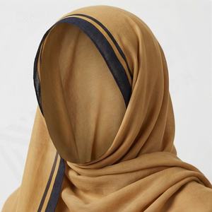 Bufanda Unisex de 90x180 cm con Estampado Étnico y Borlas, para Viajes y Salidas, Suave, Transpirable, de Primera Calidad, Elegante y con Estilo - Product Image 4