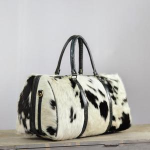 Bolsa de Viaje de Gran Capacidad con Cierre de Cremallera y Estampado de Piel de Vaca de Imitación - Product Image 3