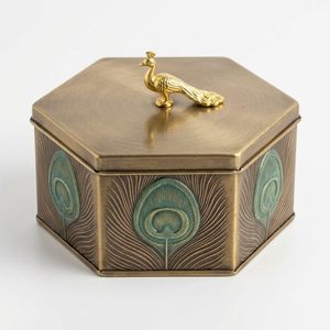 Portavelas de Latón Hecho a Mano de 11 cm con Diseño de Pavo Real Verde Antiguo, Mithai Dabba para Decoración del Hogar, Hoteles y Bodas - Product Image 3