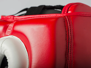 Casco de boxeo de grado profesional para adultos y niños Casco de competición de cuero para MMA Muay Thai Kickboxing Logotipo personalizado - Product Image 6