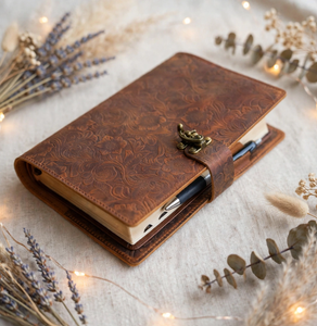 Funda de cuero personalizada para Biblia, con grabado, para editoriales de arte cristiano, regalo cristiano con cierre de seguridad. - Product Image 5