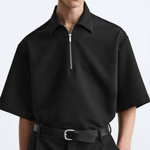 Camiseta polo deportiva para hombre, de corte atlético, con tela que controla la humedad, ideal para sesiones de entrenamiento, juegos de golf y uso diario. - Product Image 3