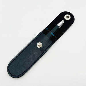 Pince à épiler professionnelle noire mate personnalisée avec logo, en acier inoxydable, durable et légère, pour l'épilation, outil de beauté noir - Product Image 3