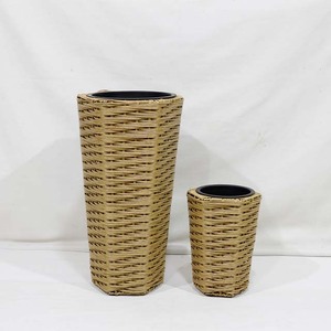 Juego de Macetas de Mimbre Sintético de Primera Calidad, 2 Piezas, Hexagonales y Cónicas, Estilo Rústico para Uso en Interiores - Product Image 1