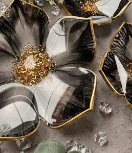 Tazón Decorativo de Resina con Forma de Flor Negra, Resistente al Calor, de Lujo, con Brillo Plateado, Artístico, Hecho a Mano, Regalo Empresarial, Estilo Moderno - Product Image 3