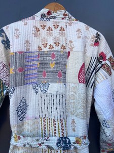 Veste d'hiver matelassée indienne faite à la main 100 % coton, écologique, anti-plis, respirante, séchage rapide, avec poche avant, coupe classique - Product Image 4