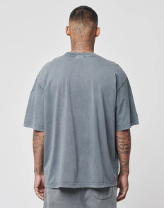 เสื้อยืดพรีเมียมวินเทจทรงโอเวอร์ไซส์ ผ้าฝ้าย 100% ทรงหลวมไหล่ตก น้ำหนักมาก สวมใส่สบาย  แบบเรียบ  สามารถสั่งทำได้ เป็นมิตรต่อสิ่งแวดล้อม แห้งเร็ว - Product Image 3