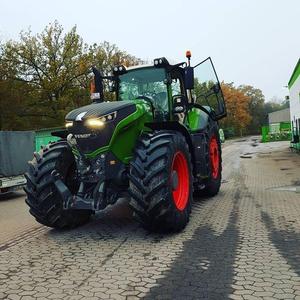 Achetez le tracteur agricole Fendt Vario modèle 70HP 4x4 à transmission par engrenages, boîte de vitesses à pompe, haute productivité, en promotion - Product Image 1