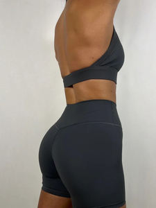 Conjunto Deportivo Seamless para Mujer al por Mayor Personalizado: Sujetador Deportivo y Pantalones Cortos para Fitness, Running y Yoga - Product Image 2