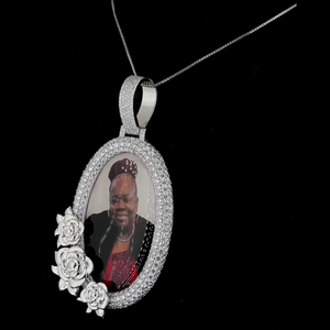 Pendentif Chrétien Visage de Christ Couronné AMBER JEWELS en Argent 925 Plaqué Rhodium avec Moissanite Sertie clos, Breloque Religieuse Hip Hop - Product Image 1