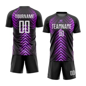 Vêtements de sport confortables pour hommes, uniforme de football 100% polyester, uniforme de football sur mesure pour hommes - Product Image 4