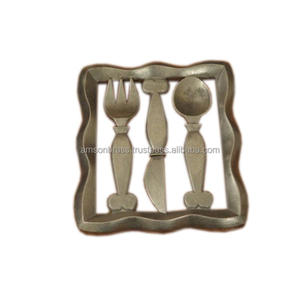 Metal <b>Trivet</b> Metal <b>Trivet</b> Decorative for Hot Dishes Hot Pads Metal Aluminium Nickle Plated Finished Cock Shaped Heat Resistance - Product Image 3