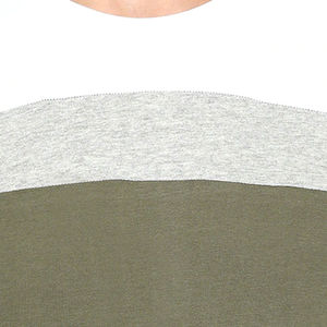 Short de style urbain haute performance en toile respirante, imprimé sérigraphié, coupe ajustée, en polyester/coton de haute qualité, fabriqué au Pakistan - Product Image 5