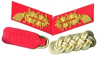 Fabricant de reproductions classiques d'uniformes, 100% fil et laine, colliers, écussons et badges entièrement personnalisés