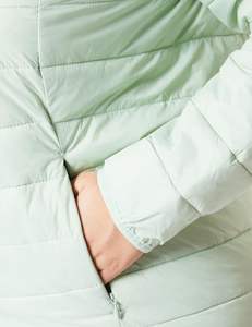 Chaqueta Acolchada Transpirable para Mujer, Chaqueta de Invierno con Logotipo Personalizado OEM, Abrigo de Burbujas Cálido y Moderno, Ropa Exterior de Plumón al por Mayor - Product Image 6