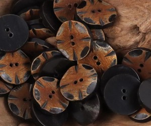 High Quality Customized Eco-Friendly Antique Buffalo Horn Buttons Handcrafted Blanks Round Shape And Natural Color - Product Image 5