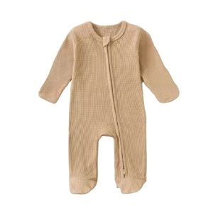Ropa de bebé de manga larga Mamelucos con cremallera Varios tamaños Precio al por mayor con costo razonable del proveedor de la India - Product Image 1