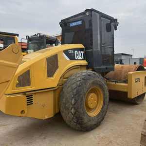 Rouleau compresseur vibrant d'occasion Caterpillar CS-683E/CS683 de haute qualité, rouleau compresseur routier Cat CS683 d'occasion en bon état - Product Image 1