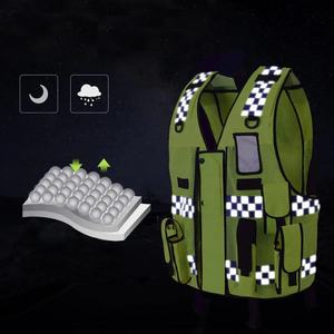 เสื้อกั๊กสะท้อนแสงมองเห็นได้ชัดเจนเสื้อกั๊กด้านหน้ามีซิปกระเป๋าอเนกประสงค์เสื้อกั๊กนิรภัย Hi Viz ยุทธวิธีรักษาความปลอดภัยโลโก้ตามสั่ง - Product Image 4