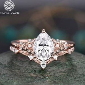 Anillo de Compromiso de Plata 925 con Moissanita para Mujer Charm_Jewels, Corte Cojín, Diseño Floral Vintage, Engaste de Garras, Certificado IGI, Clásico - Product Image 3