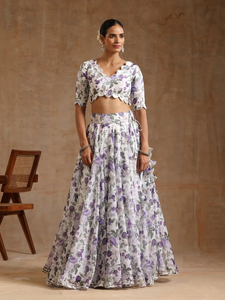 Lehenga Choli à imprimé floral blanc avec motif de fleurs violettes et dupatta |   Tenue Traditionnelle Ethnique Festive pour Mariage et Soirée - Product Image 5