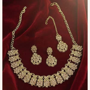 Jewelemarket 10575441LC Ensemble de bijoux fins et élégants, pierres autrichiennes et zirconium avec alliage de cuivre pour les occasions quotidiennes - Product Image 3