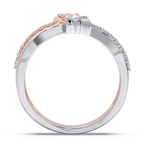 Anillo Cruzado de Dos Tonos con Diamantes en Forma de Lazo - Product Image 4
