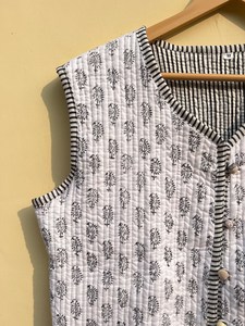 Indian Handmade 100% Cotton Eco-Friendly Quilted Anti-Wrinkle Breathable Quick Dry Front Pocket <b>Covered</b> <b>Button</b> Winter Regular - Product Image 5