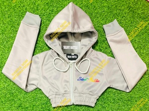 Ensemble 3 pièces sportif jaune pour femme Daily Dose : crop top, short et sweat à capuche à manches courtes en polyester tricoté élastique, décontracté, au-dessus du genou - Product Image 2