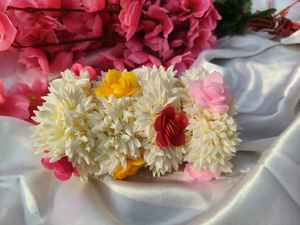 ชุดกำไลข้อมือประดับมุกควอตซ์ลายเรขาคณิตสำหรับผู้หญิง ทำด้วยมือจากพลาสติกที่เป็นมิตรกับสิ่งแวดล้อม  งานแฮนด์เมด  ตกแต่งด้วยเมห์นดี  สามารถปรับแต่งได้ - Product Image 3