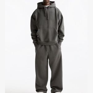 Ensemble de survêtement molletonné gris foncé à capuche pour homme, coupe décontractée, couleur unie, avec poches, idéal pour l'automne - Product Image 4