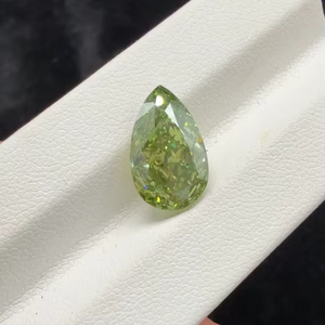 Diamante verde intenso de corte pera cultivado en laboratorio, piedra preciosa vibrante en forma de lágrima, elegante piedra de color brillante para la elaboración de joyería fina. - Product Image 4
