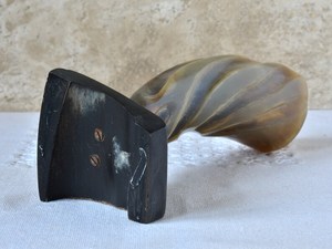 Florero de Cuerno de Búfalo Hecho a Mano de Alta Calidad, Forma Natural Tallada, Arte Coleccionable, Decoración para el Hogar - Product Image 5
