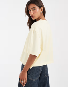 Haut court jaune pâle pour femme, manches courtes, col rond, coupe ample et oversize, 100 % coton jersey, couleur unie, printemps-été - Product Image 3