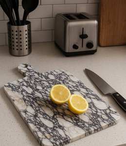 Tabla de Cortar Rectangular de Mármol Ecológico Color Negro Grisáceo con Asa para Cortar Verduras y Queso, Utensilios de Cocina - Product Image 4