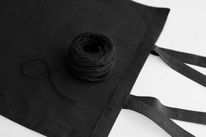 Sac fourre-tout noir léger à faible coût, conception OEM, vente en gros directe d'usine, sac en tissu de coton biologique certifié fin 150 g/m² - Product Image 2