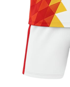 Ensemble maillot et short de football personnalisés blanc, rouge, jaune, imprimé par sublimation, polyester, uniforme sportif pour hommes, vêtements d'entraînement, équipe pro - Product Image 5