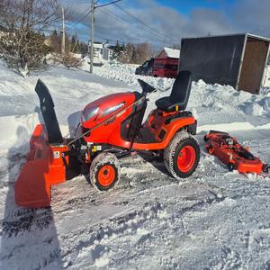 Vente en gros de tondeuses à gazon industrielles d'occasion Kubota d'origine, 19,5 CV, 54 pouces, moteur 4 temps, 125cc-196cc, puissance de coupe de 1800W - Product Image 1