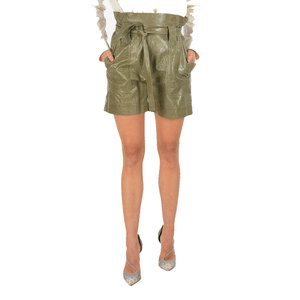 Shorts plissés en cuir véritable vert olive pour femme, style tendance, vente en gros, service d'échantillons OEM et personnalisation - Product Image 5