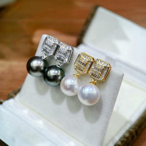 Boucles d'oreilles pendantes en argent S925 Tête de taureau pour femmes Tempérament classique Perles d'eau douce naturelles roses brillantes Boucles d'oreilles transparentes - Product Image 4