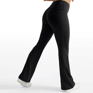 Leggings de sport haute performance pour femmes, personnalisables, respirants et anti-transpiration, pour la gym et les sports. - Product Image 2