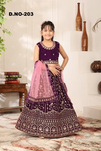 AARIKA TEXTILE Lehenga Premium en Velours Lourd pour Filles, Prêt-à-porter, avec Blouse Brodée et Dupatta en Voile Doux, Ornées de Zari et de Paillettes - Product Image 2