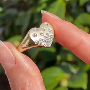 Bague Cœur Audacieuse en Or Massif 14K avec Diamant de Laboratoire Taille Ronde, pour Unisexe, Idéale comme Cadeau Surprise pour Mariage - Product Image 6