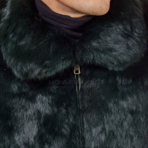 Veste à capuche en fourrure classique pour homme, look élégant sur le devant, coupe confortable, toucher doux, légère, chaude, écologique, finition lisse - Product Image 6