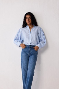 Camisa Oversize a Rayas Azules para Mujer |   Blusa Casual de Lino y Algodón con Botones y Mangas Largas |   Fabricante OEM ODM - Product Image 5