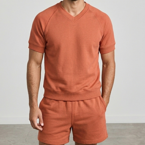 Ensemble short et t-shirt en coton unisexe, tissu doux et respirant, coupe confortable, tenue décontractée pour tous les jours - Product Image 1