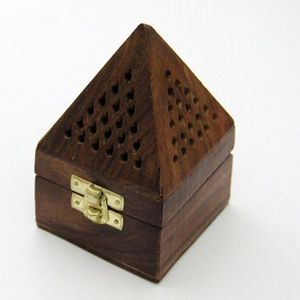 Quemador de incienso Bakhoor de madera atemporal que ofrece una distribución equilibrada de fragancia y una elegancia espiritual - Product Image 4